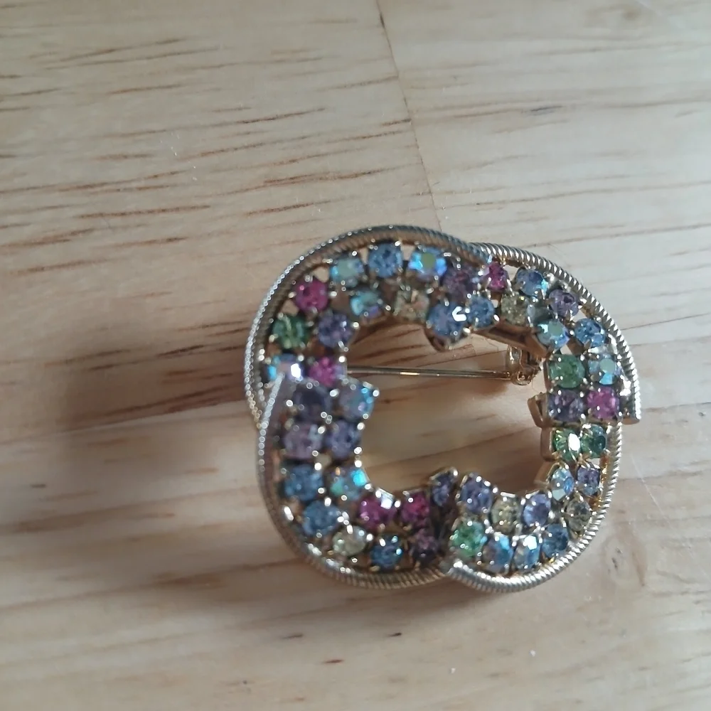 Vintage 80's Crystal Brooch Pin Encrusted Rhinestones Gold Filled Multi-Color - Picture 9 of 16